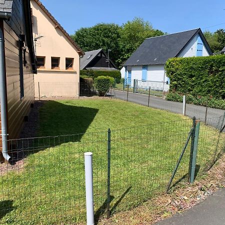 Chaleureux Chalet En Bord De Mer Merville-Franceville-Plage Exterior photo
