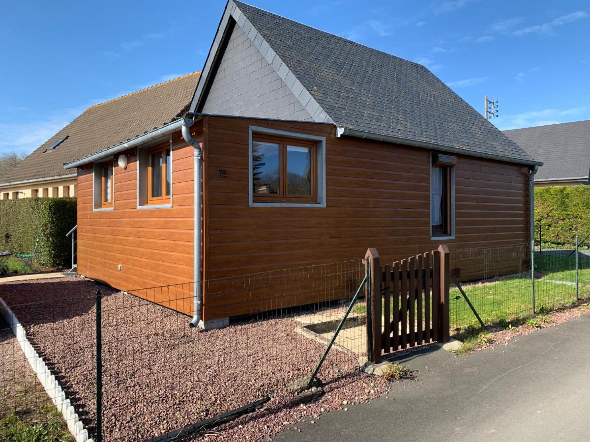 Chaleureux Chalet En Bord De Mer Merville-Franceville-Plage Exterior photo